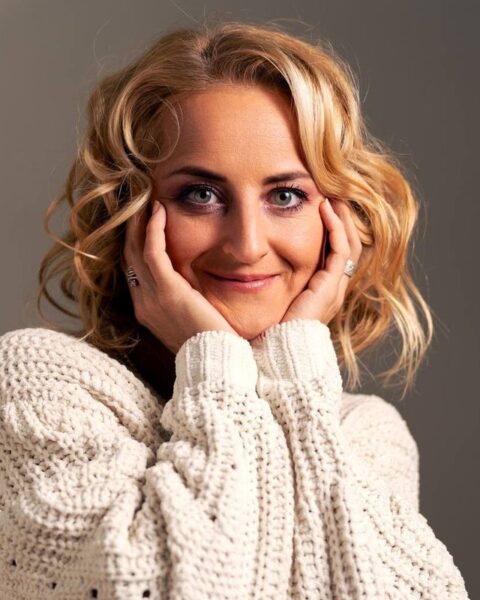 Анна Волкова