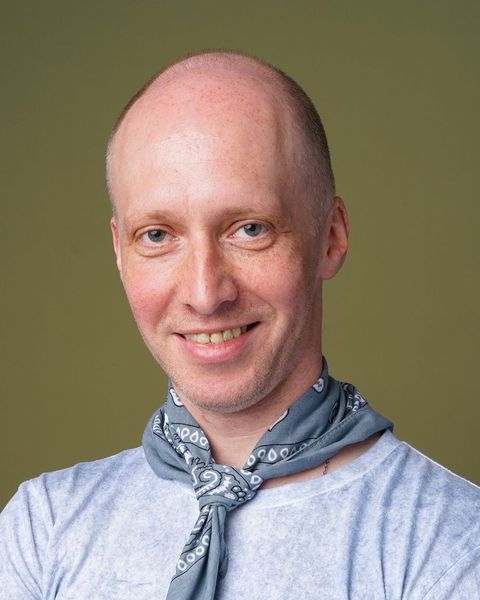 Антон Парамонов