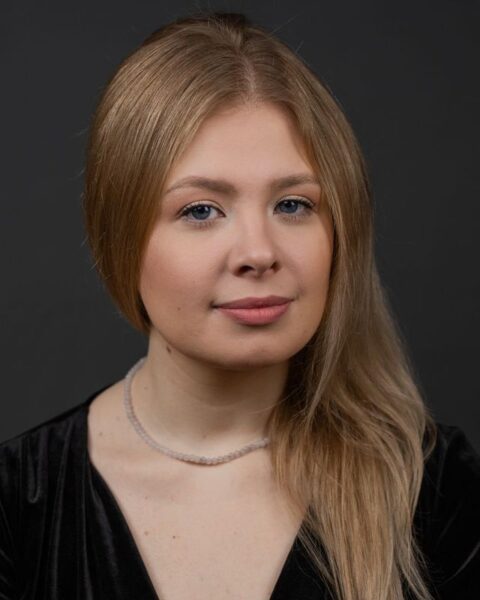 Анна Пичугина